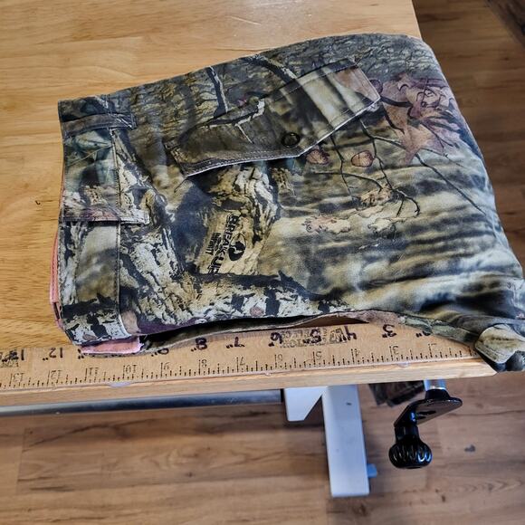 Russel Outdoors M 8/10 Camouflage Straight Leg Cargo Pants Pink Lining Zip Snap - Picture 11 of 16